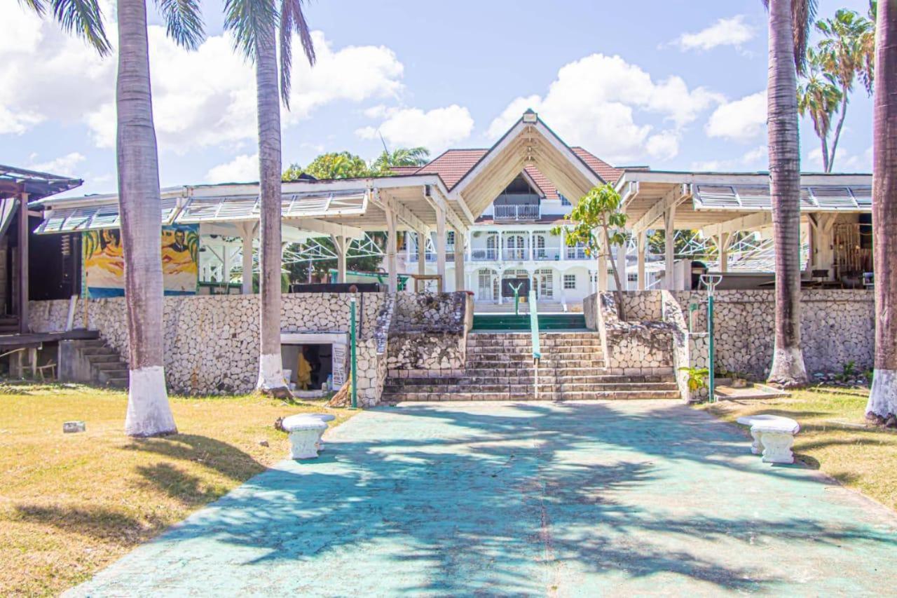 Malibu Ocean View Studio Apartment Montego Bay Luaran gambar